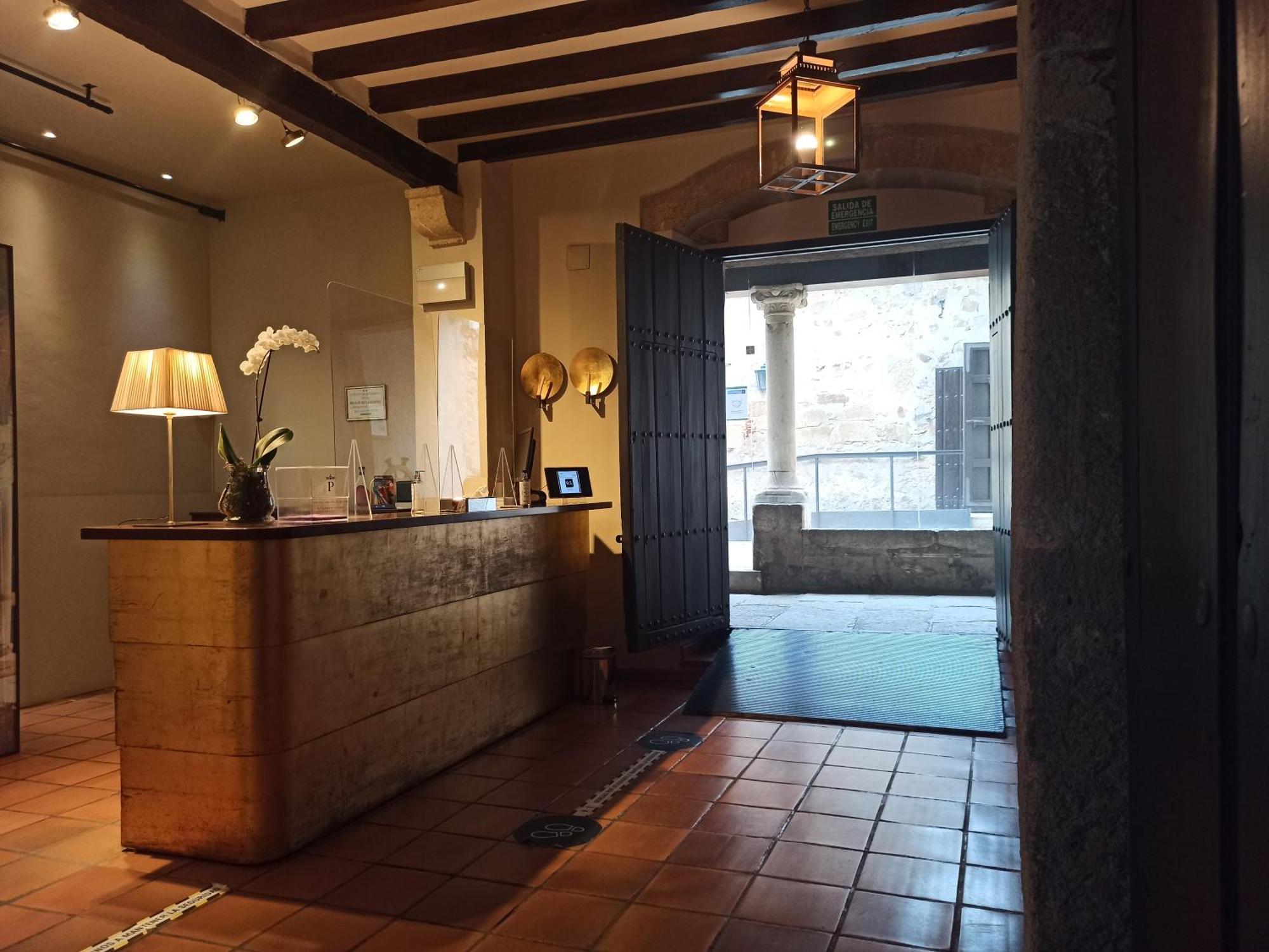 Parador De Трухильо Экстерьер фото