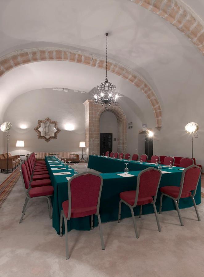 Parador De Трухильо Экстерьер фото