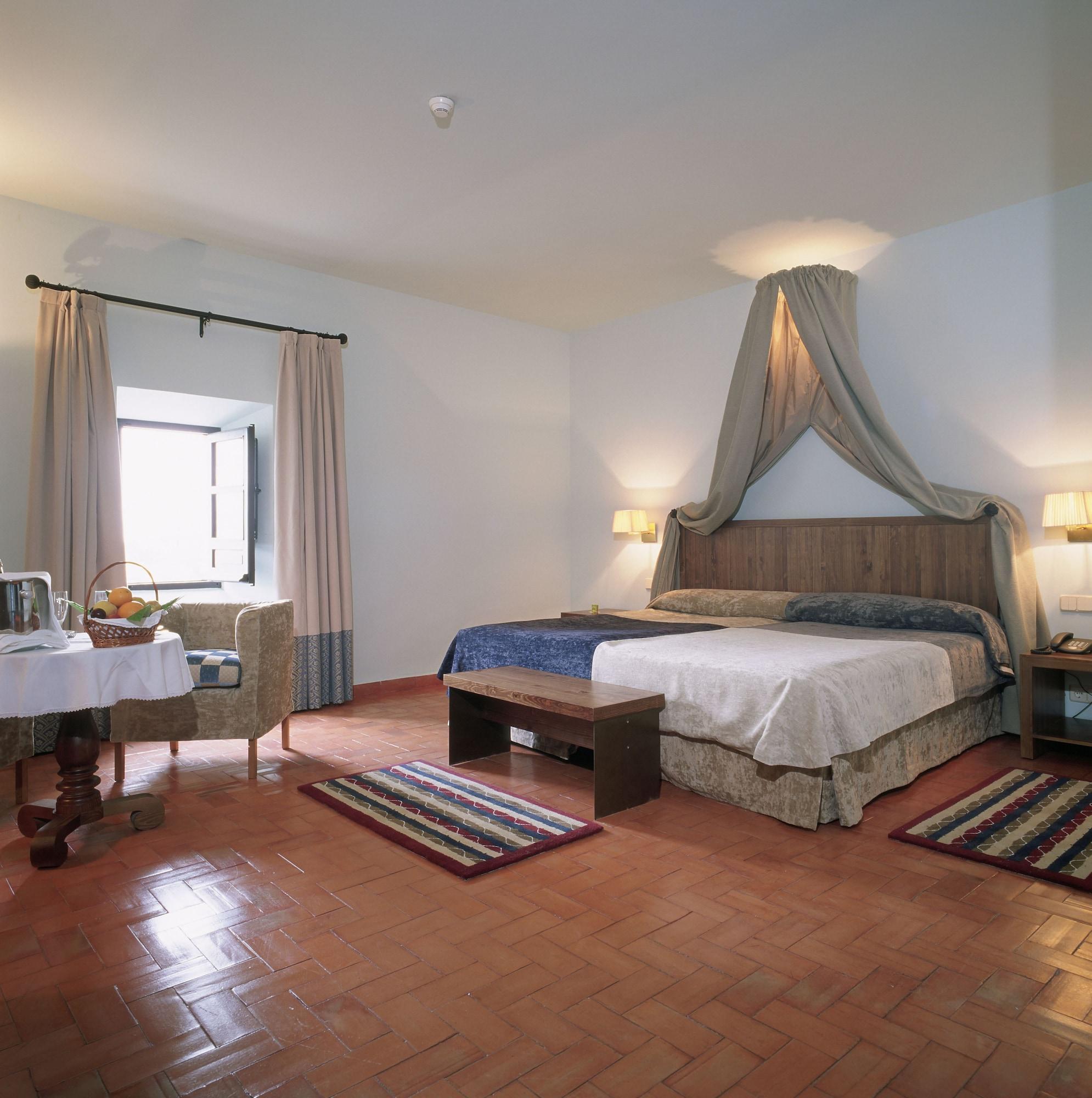 Parador De Трухильо Экстерьер фото