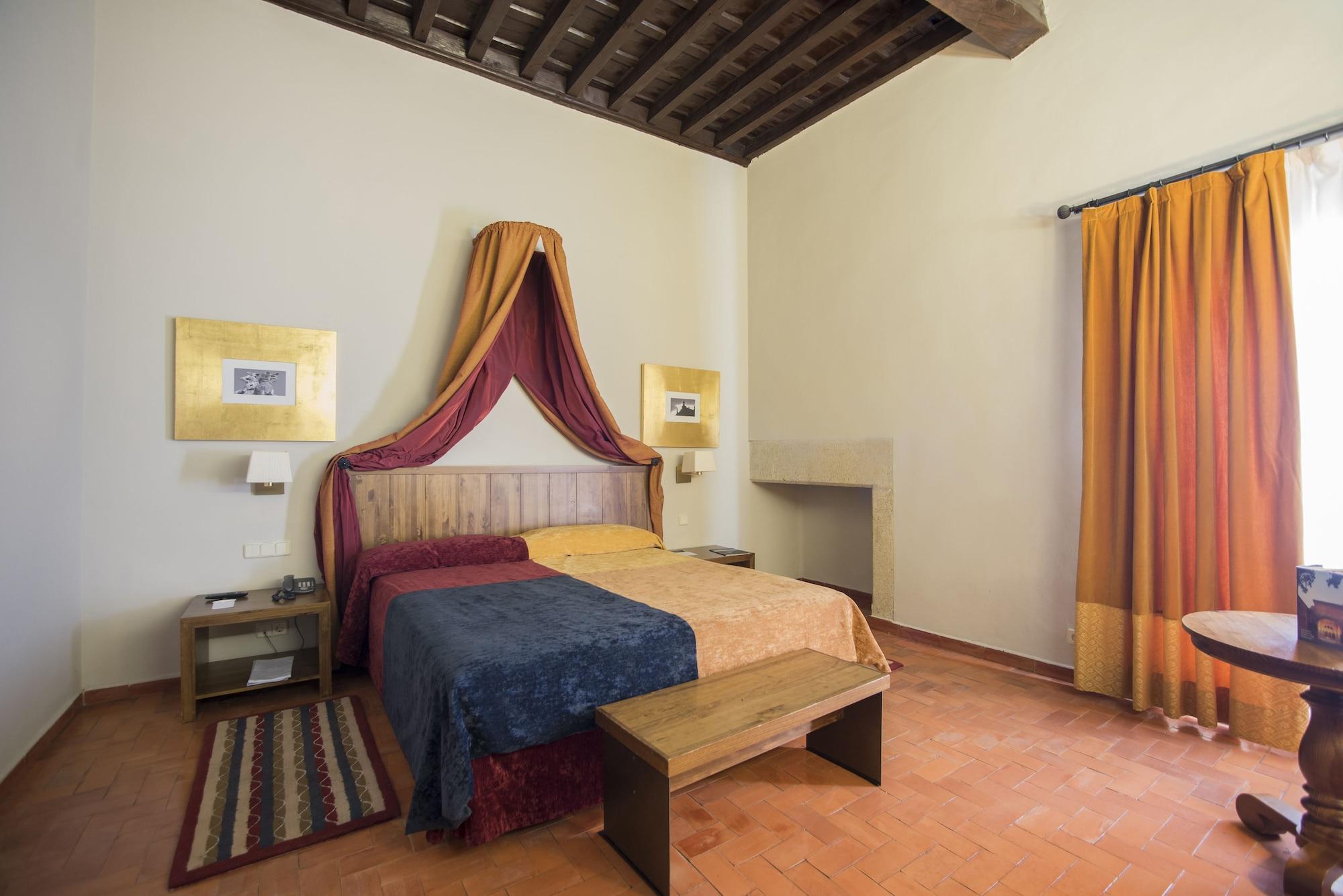 Parador De Трухильо Экстерьер фото